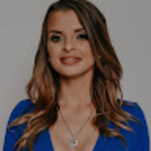 Meet your Posher, Carla